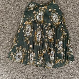 Madewell Dark Green Floral Midi Pleated Skirt Size 00